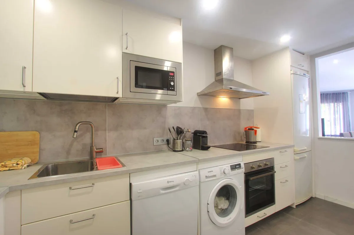 cc1f58c7-ffc5-4d5c-9512-98b9075f6b0a