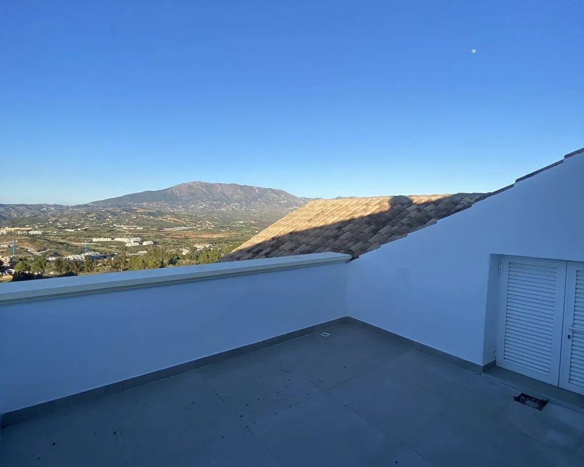 09a55c92-52fd-40a1-a6e0-6677a7a0d015