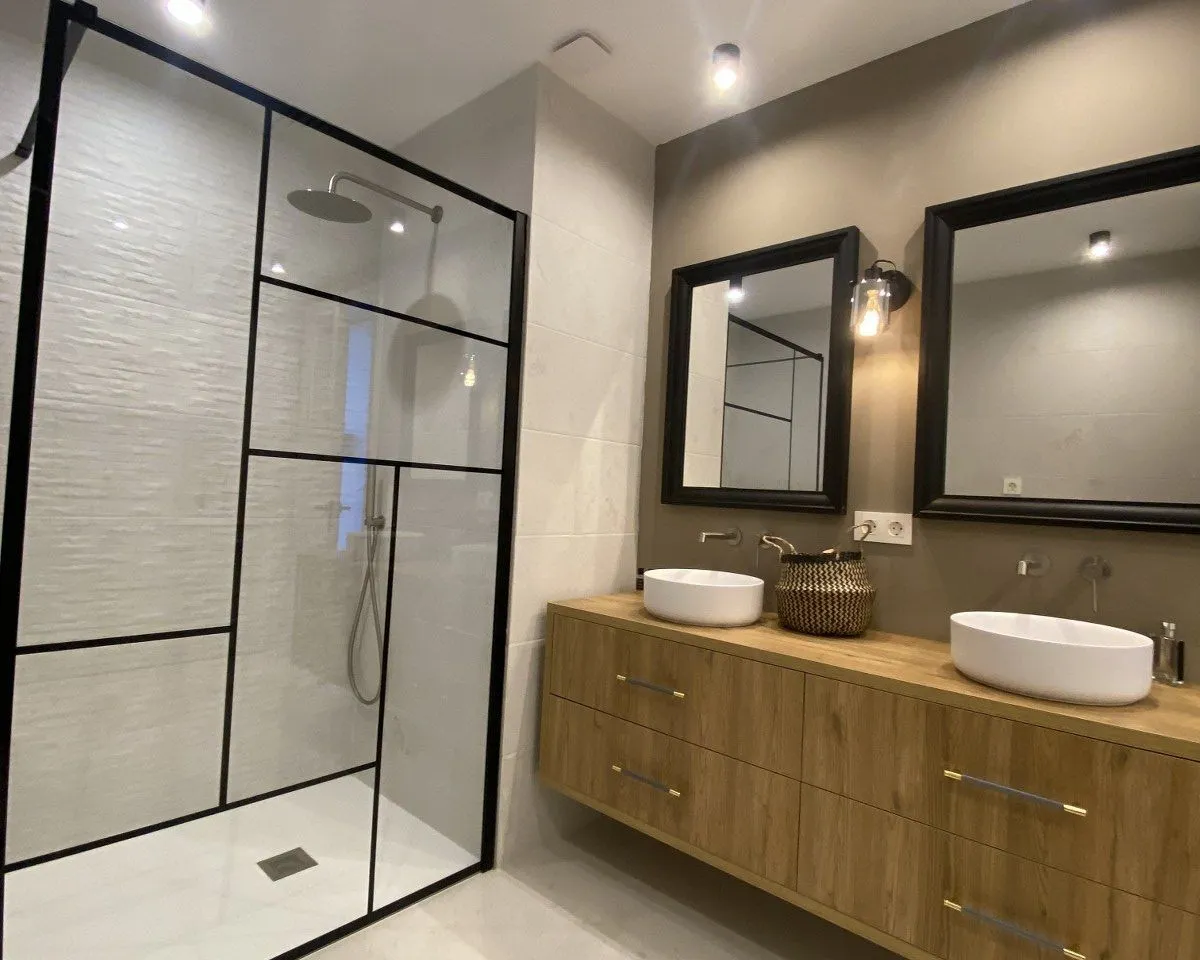 104c030f-0aa7-4c89-b181-5bb5200ebf9b