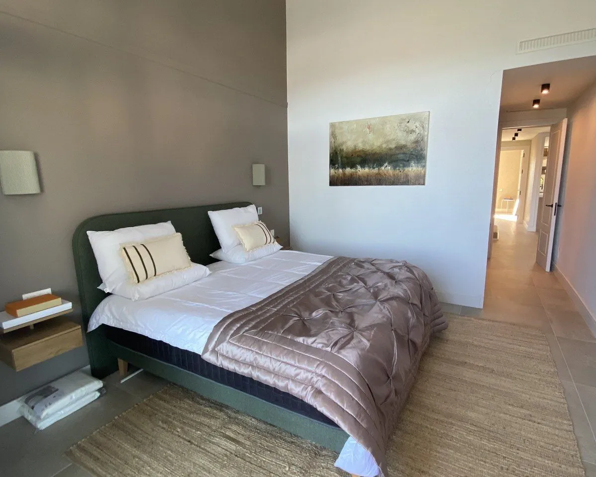 7d002837-eba6-4fe4-b0c5-d2d4bccdbef2