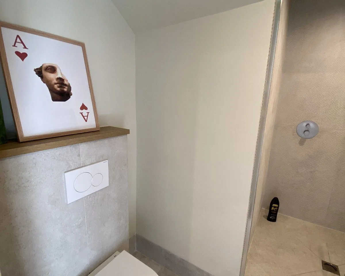 c57bcdb5-d8cd-49fa-8e16-d72dd6179d9f