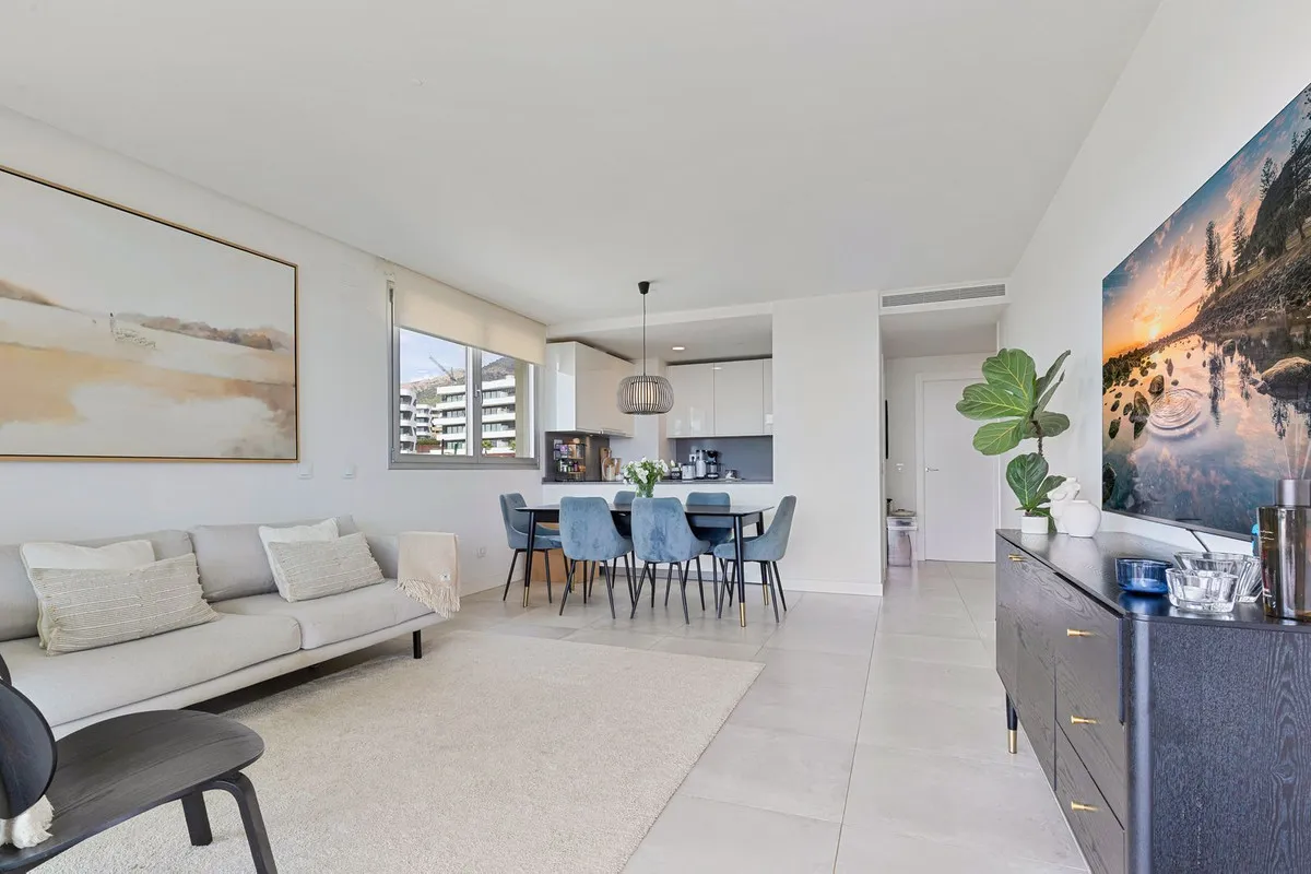 6c4f8b1e-4e60-4ad5-8fce-41e909761407