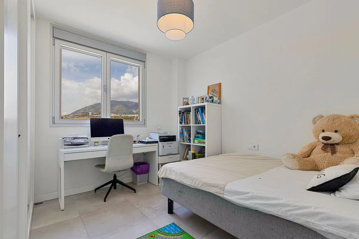 9e14a7a5-9a64-4cbd-9a9c-8722eb332fb2