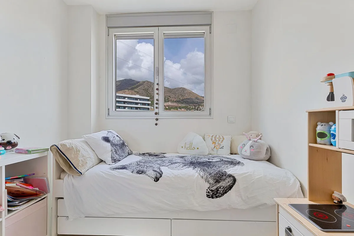 e314a6e9-b3ad-4f56-ae53-c7905b00a77c