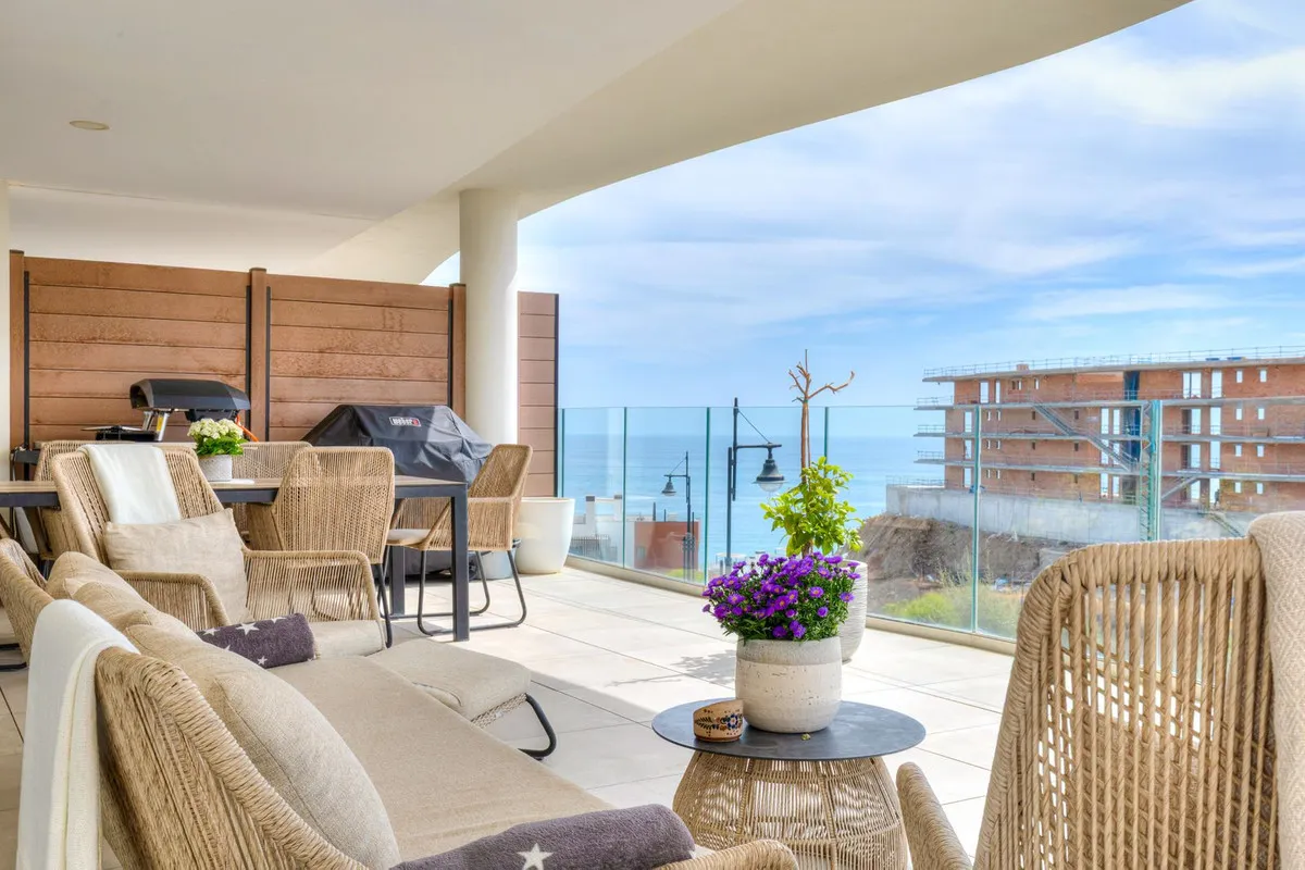 f553da85-f7e0-4d3e-807c-f13472d49c70