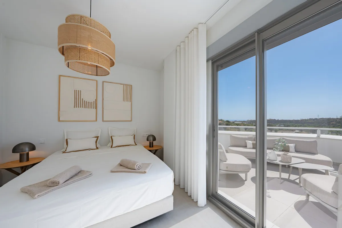 07d1a009-3aee-4419-9bda-20c428ae3b6f