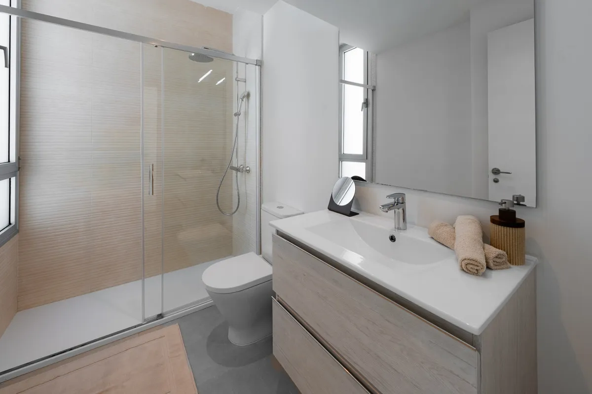 70f40ed0-2933-46b6-90dd-1217fdd64775