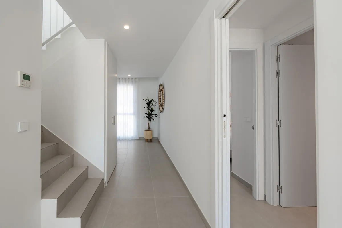 80ab27cd-f0ac-40ad-b258-680ae8e9200d