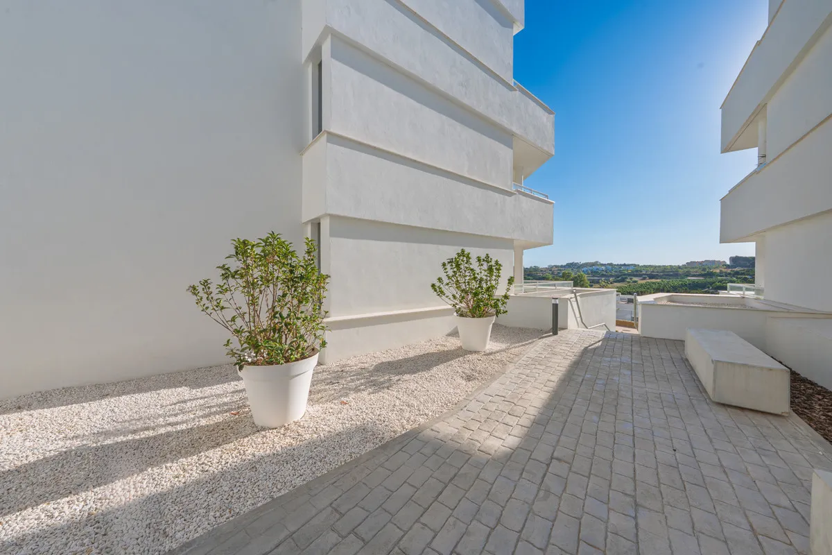 fd1da5f6-1a79-41e5-a7d6-175cdbcdc67a