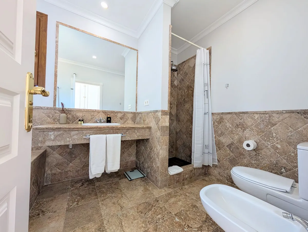 007c20f8-f2a5-496b-8add-3ebcc4c730c8