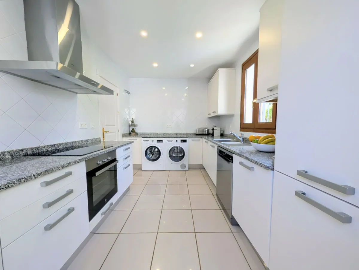 6f2fc11f-1e9d-40ff-a92e-1f5eb4907021