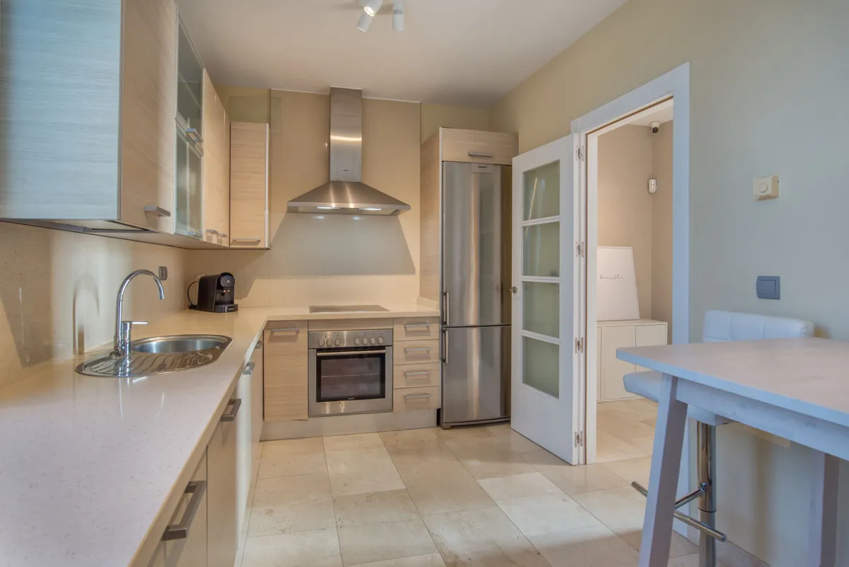 68065f66-0eab-4537-be6a-9e6125e71a75