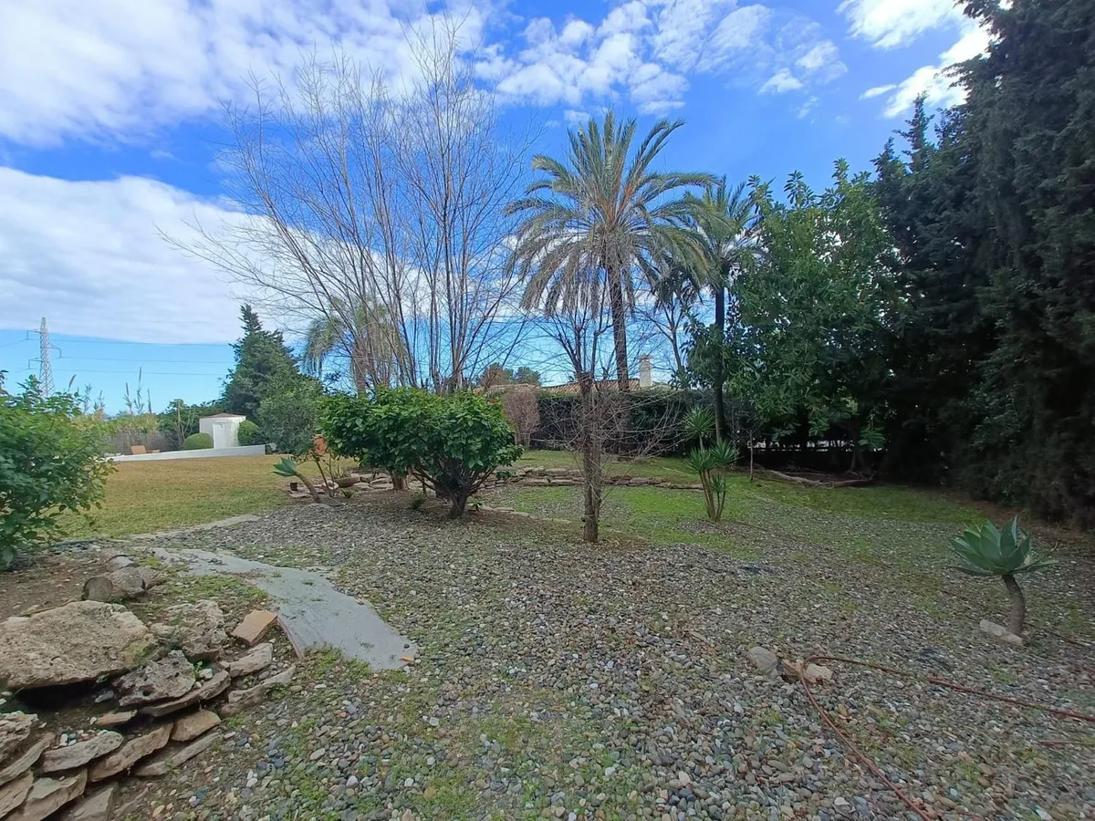 e8df4462-8d8a-4ee5-974c-cac82e3fa3ad