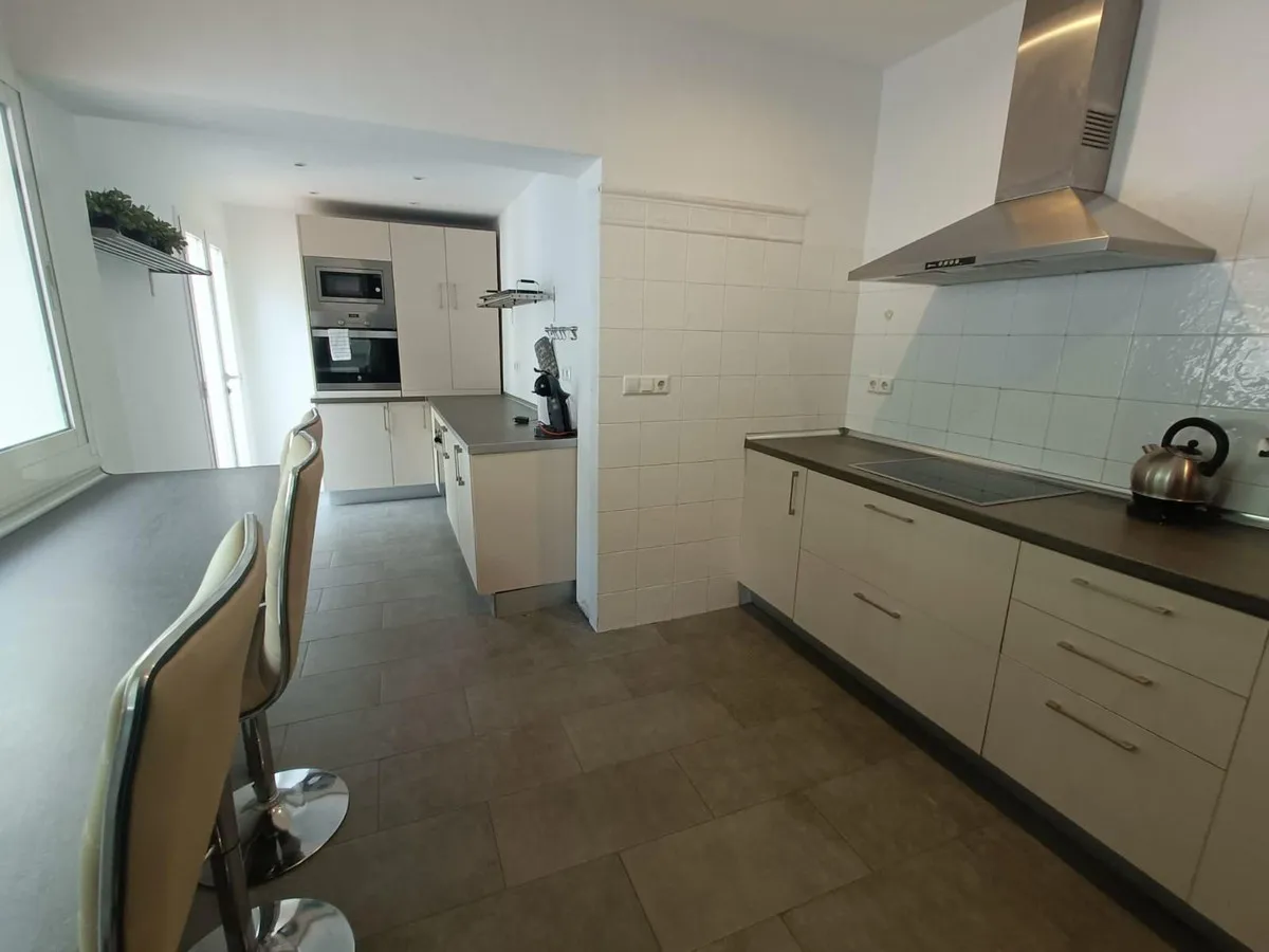 f47f4fc8-2dc6-4e75-b5eb-023d9c9d290f