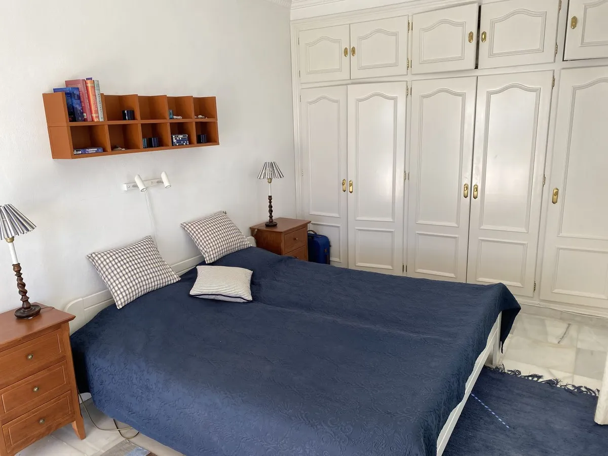 4cc2ef74-70db-4c98-b328-11d0a2ab6e3e