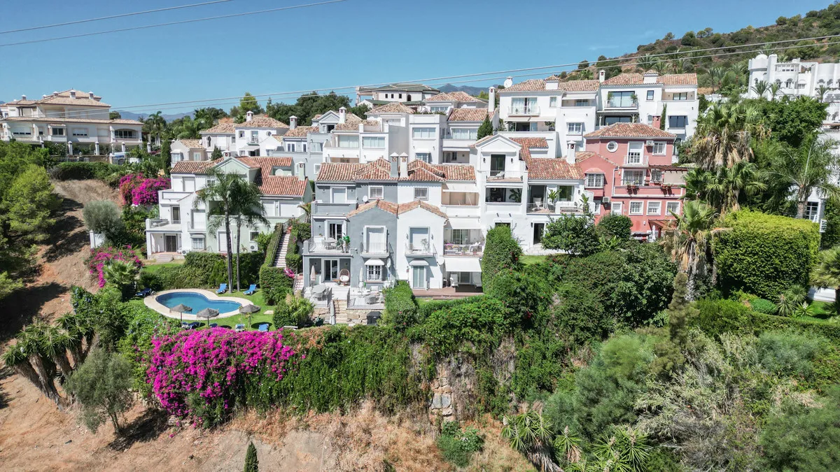 2ade9c5c-2185-40f5-ae8c-384dc2138c69