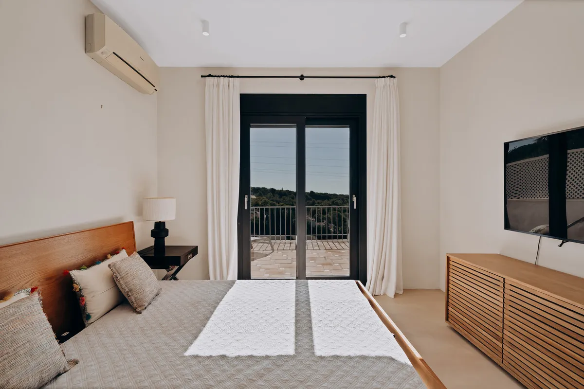 3bd7dd37-63f7-4f05-b561-588a0702085f