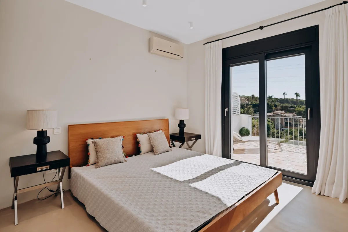 b203205a-5260-4611-b254-54765bbbd931