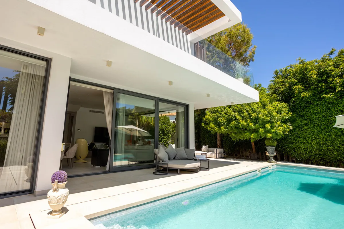 0e870e6d-9d1d-402a-9f7d-99169932b5e1