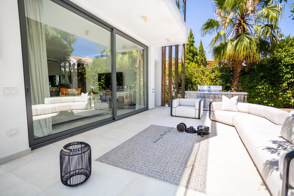 3159e7ed-31b3-44f0-895b-7ddd90881c8f