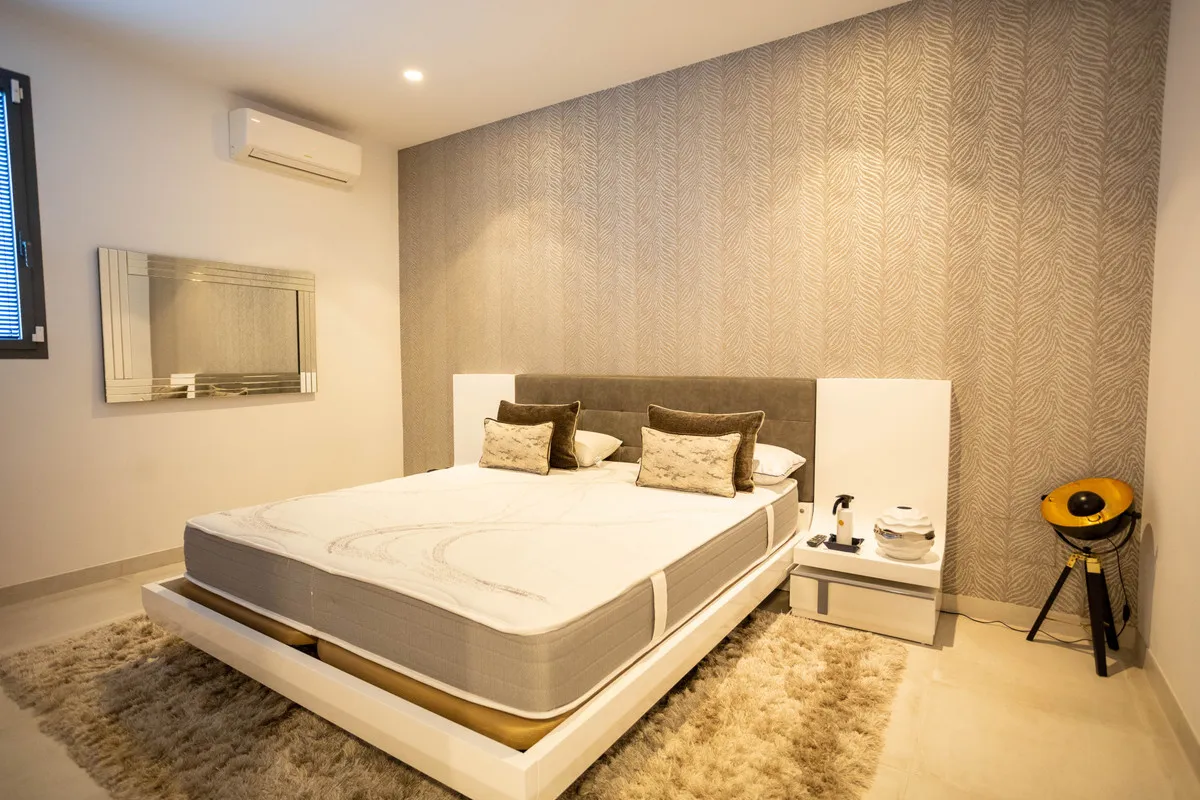 69ab83c3-cf4b-4202-b9d3-ea2814cbcfff