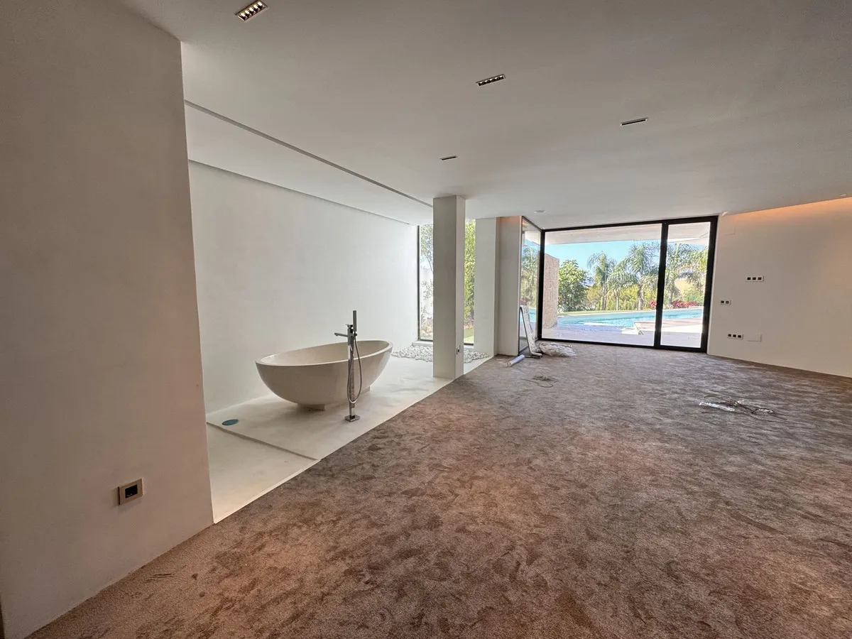 2f344cf2-8798-443d-bf4b-fd17a972af6b