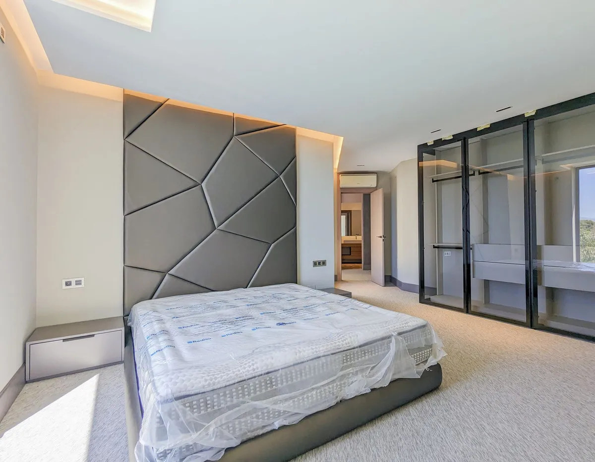 48209f35-a1b6-4ecd-9e74-c534746060ad