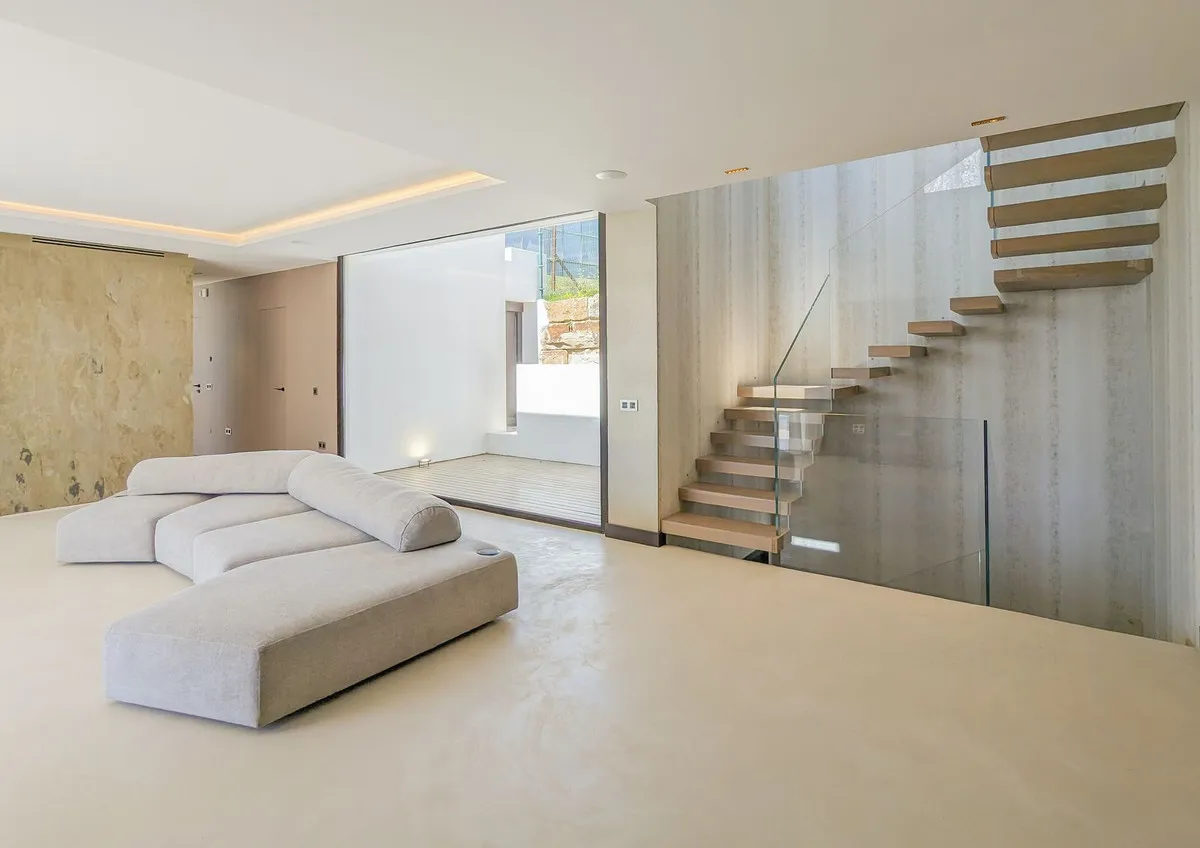 88553a5a-2a5d-4d8f-9a8f-c1624a78699b