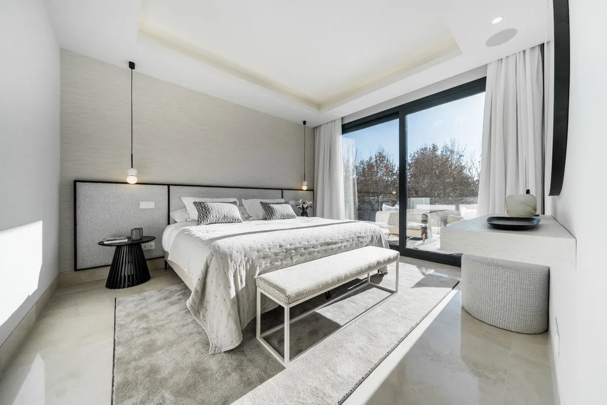 21af5586-3f08-4ebd-8042-3ed0a6e7561b