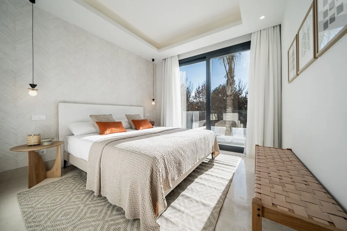 6652820a-0e88-4fdf-ac4e-f3c6660b6940