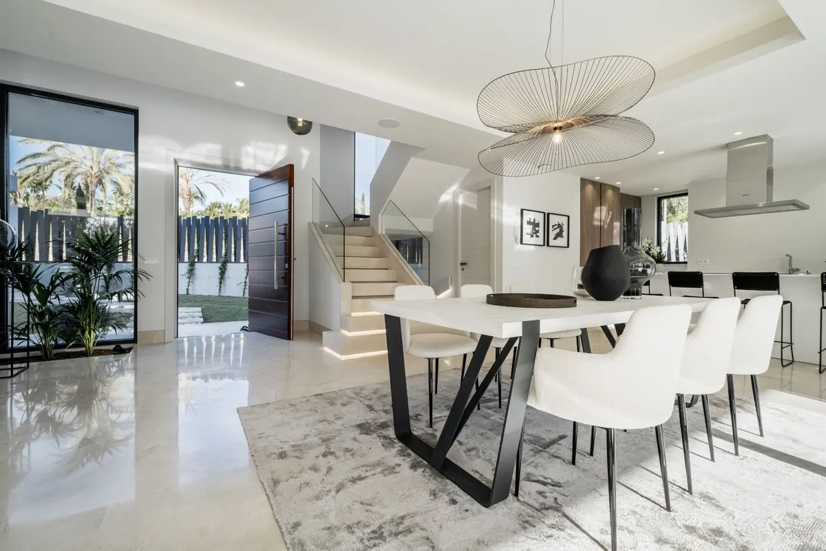 a0f2b0fd-5346-4ad6-a16f-51e99f4ddf9b