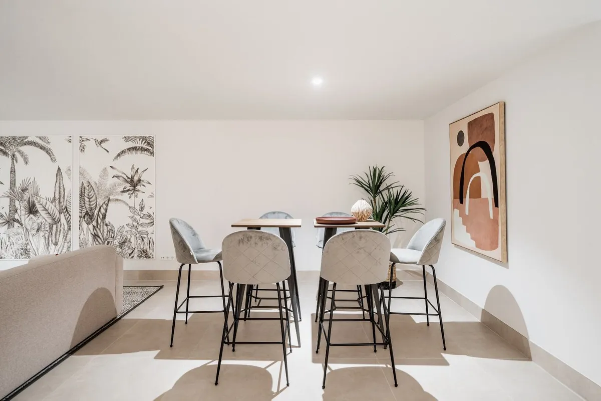 ec44bfea-e0de-46e9-a45c-23a325c37dec