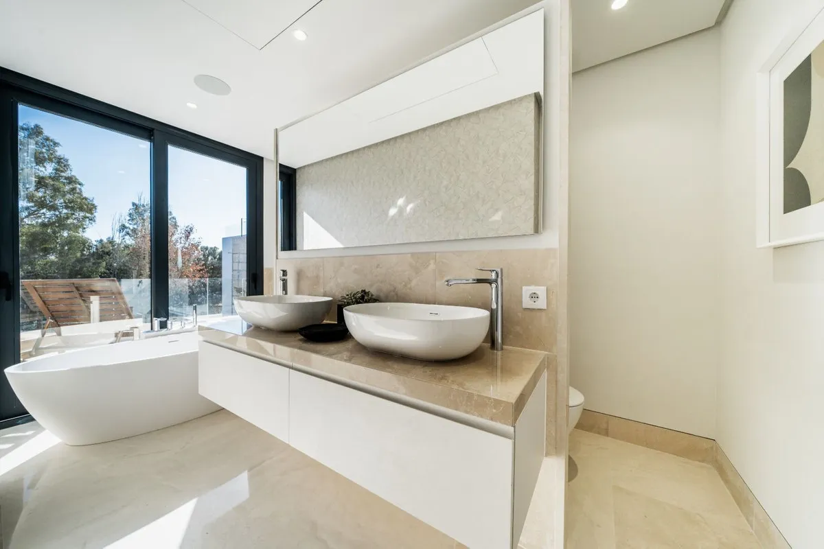 f4fcf487-6f53-4cdf-9950-fff64aed0348