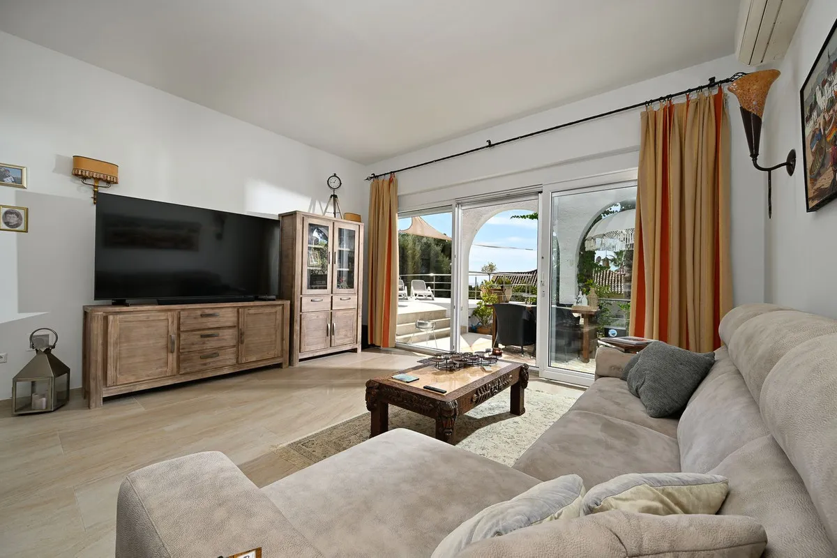 1ff4d36d-96b7-432f-9ac7-fb4711e9436b