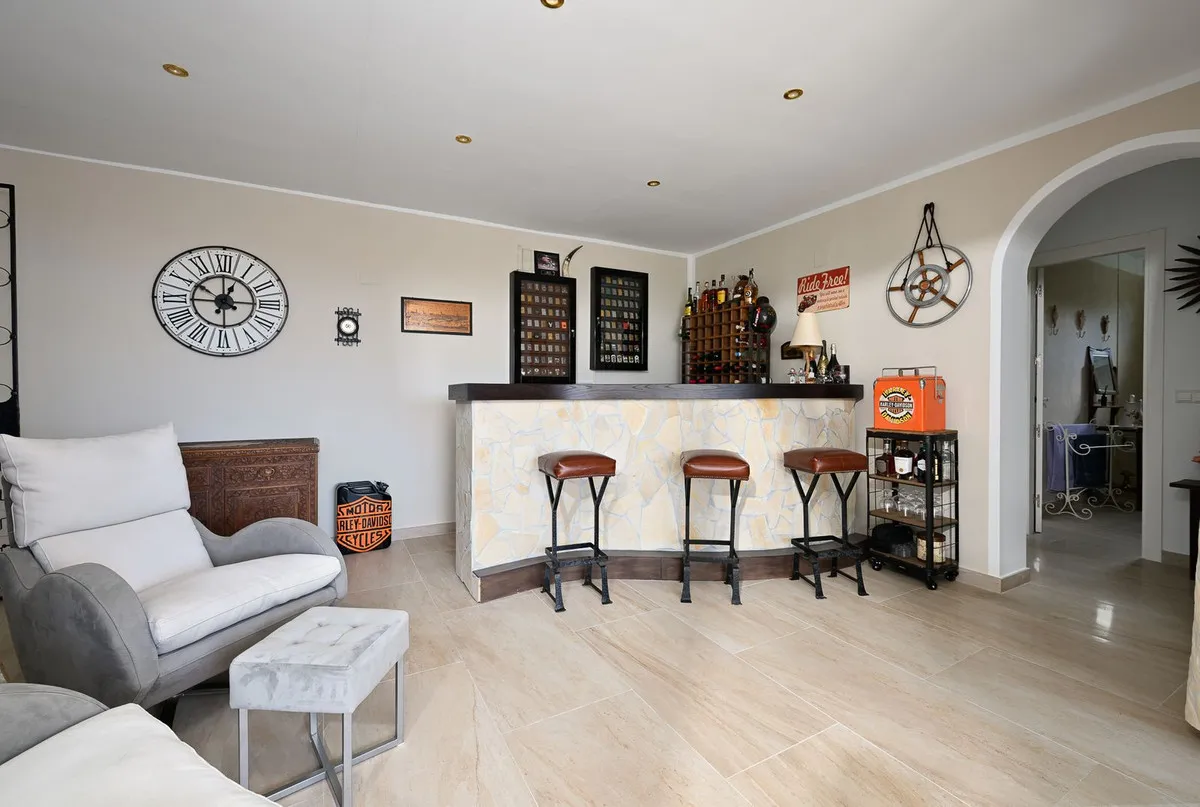 31d48d2c-f992-4acb-b93e-8e5280a0b7f5