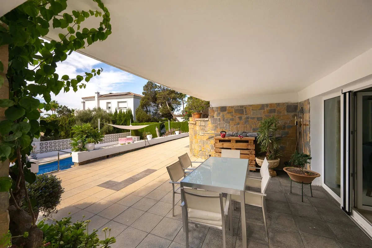 91966908-851f-403a-98c6-62bf5c45291a