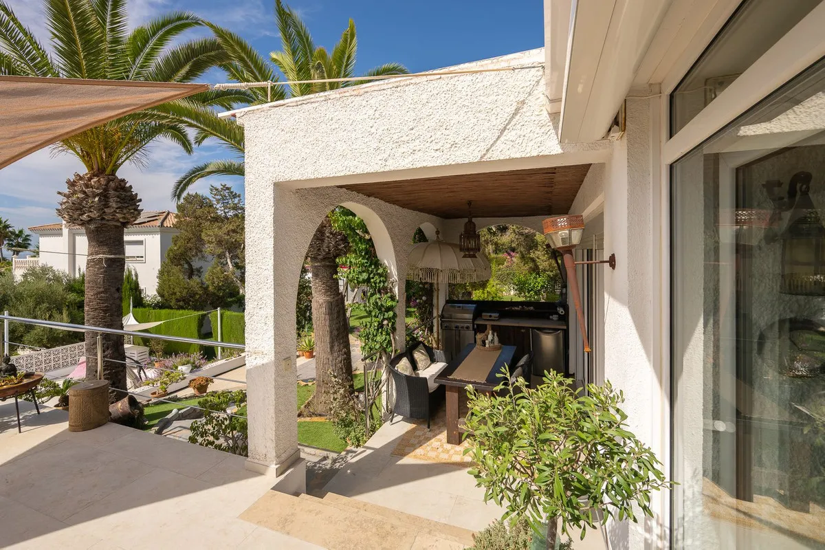 cd0e2203-c0b6-4376-9e35-97c400e7d550