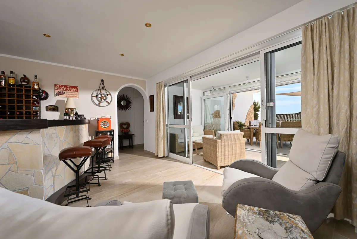 dc5ab7f1-f99b-4696-9d21-a340019aa2fc