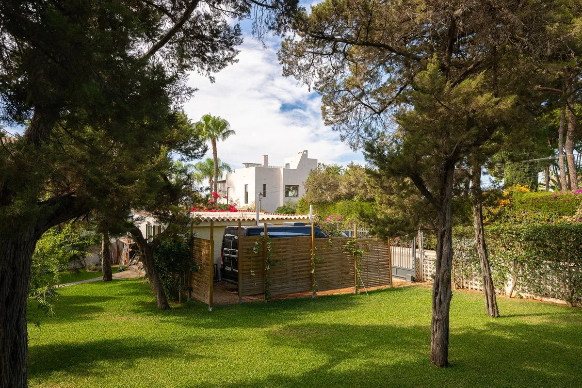 f533e7ca-52e8-4fb2-87f6-cc5c577707f4