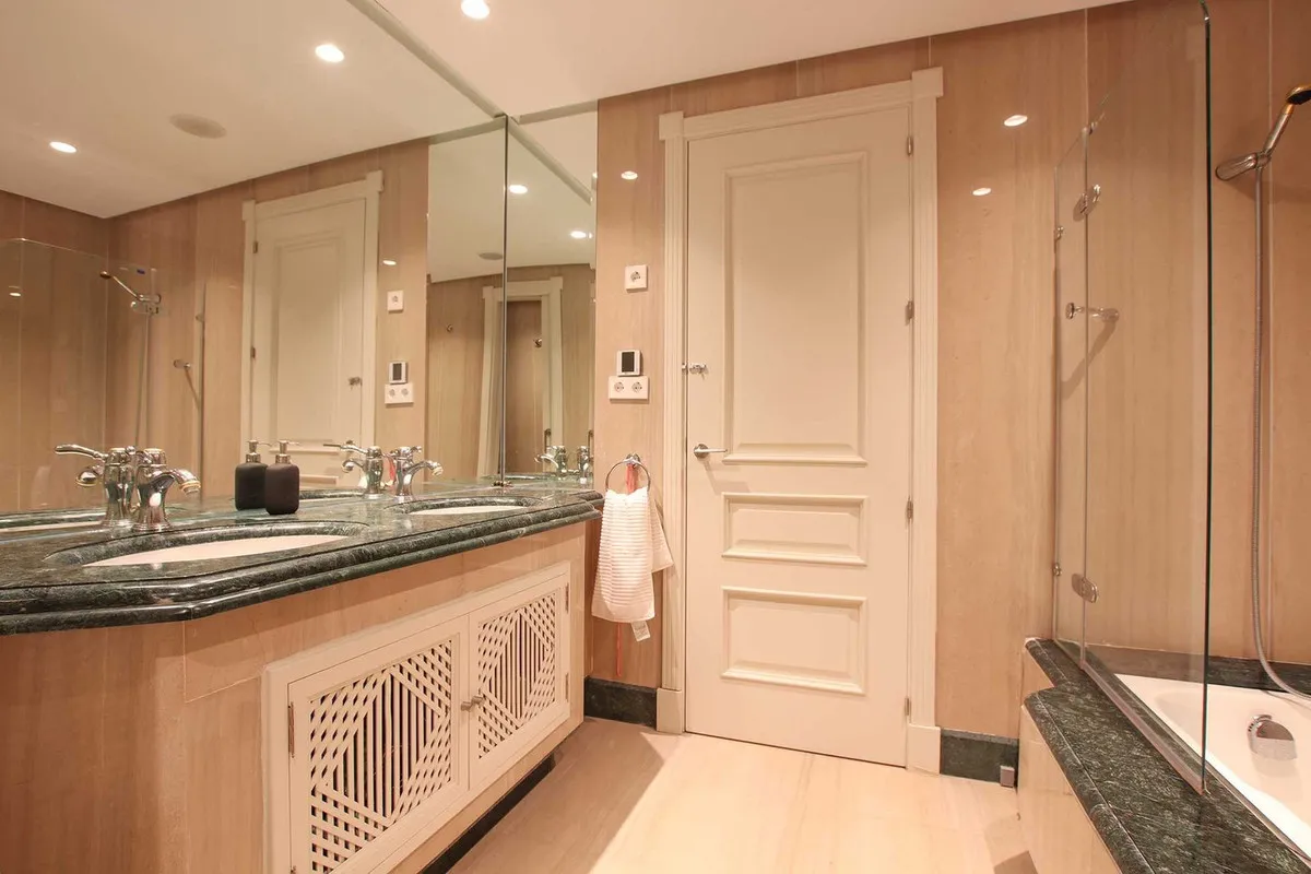 1fc16367-ef82-470f-9799-c9b28105d5f8