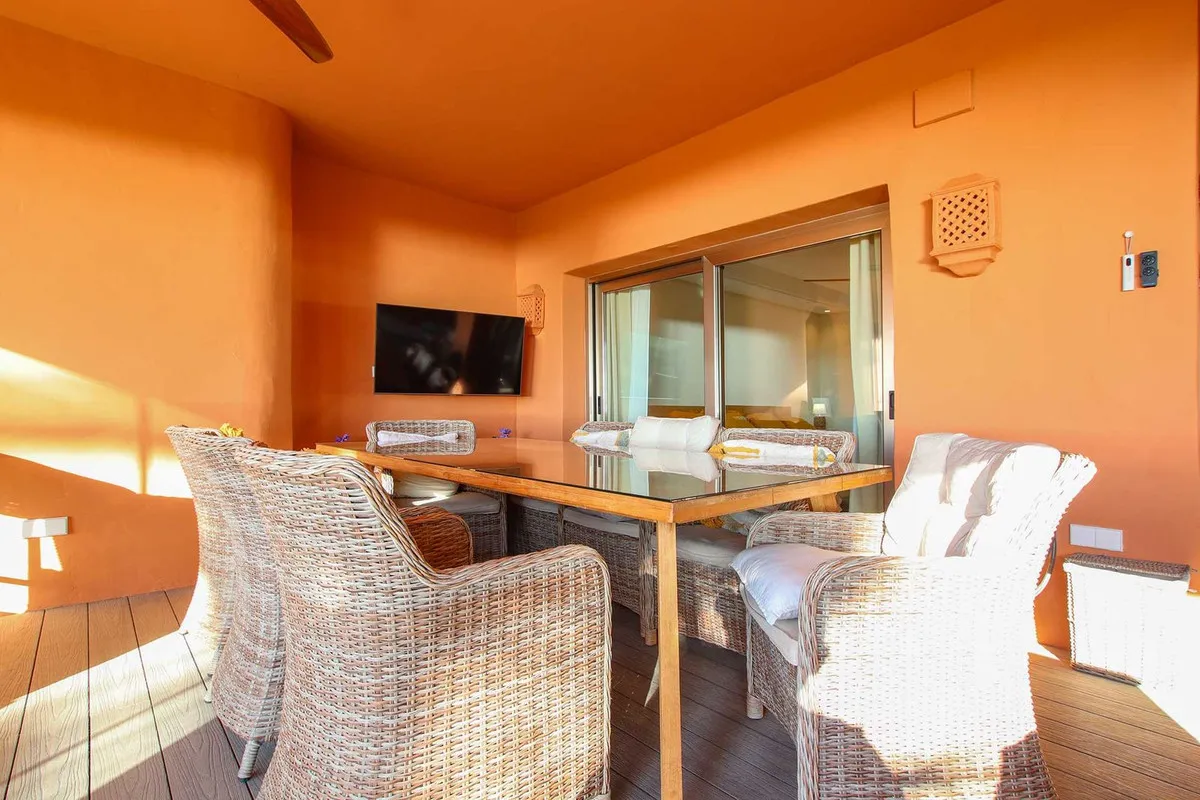 6c9941d2-12d6-41bb-96de-f24bcf67312b