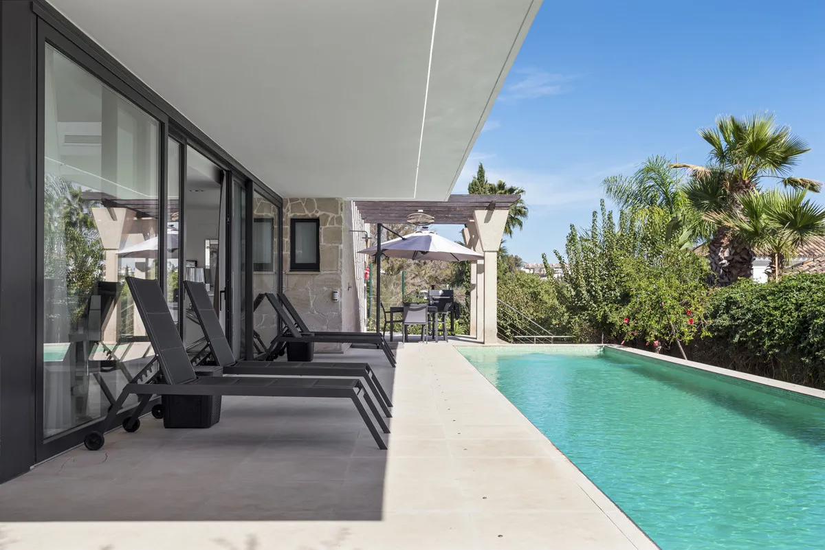 20ff2d79-40e1-4984-a2fc-1dba41edca15