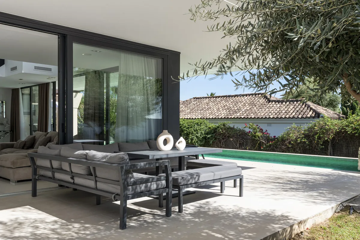 f07d9c30-2dbe-4aa8-a8c2-f4de1befebdf