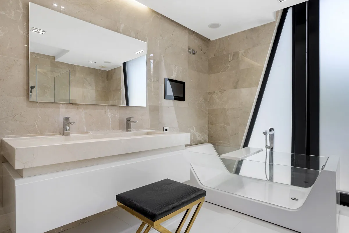 f609a815-0780-40a1-be87-17d0b35286dc