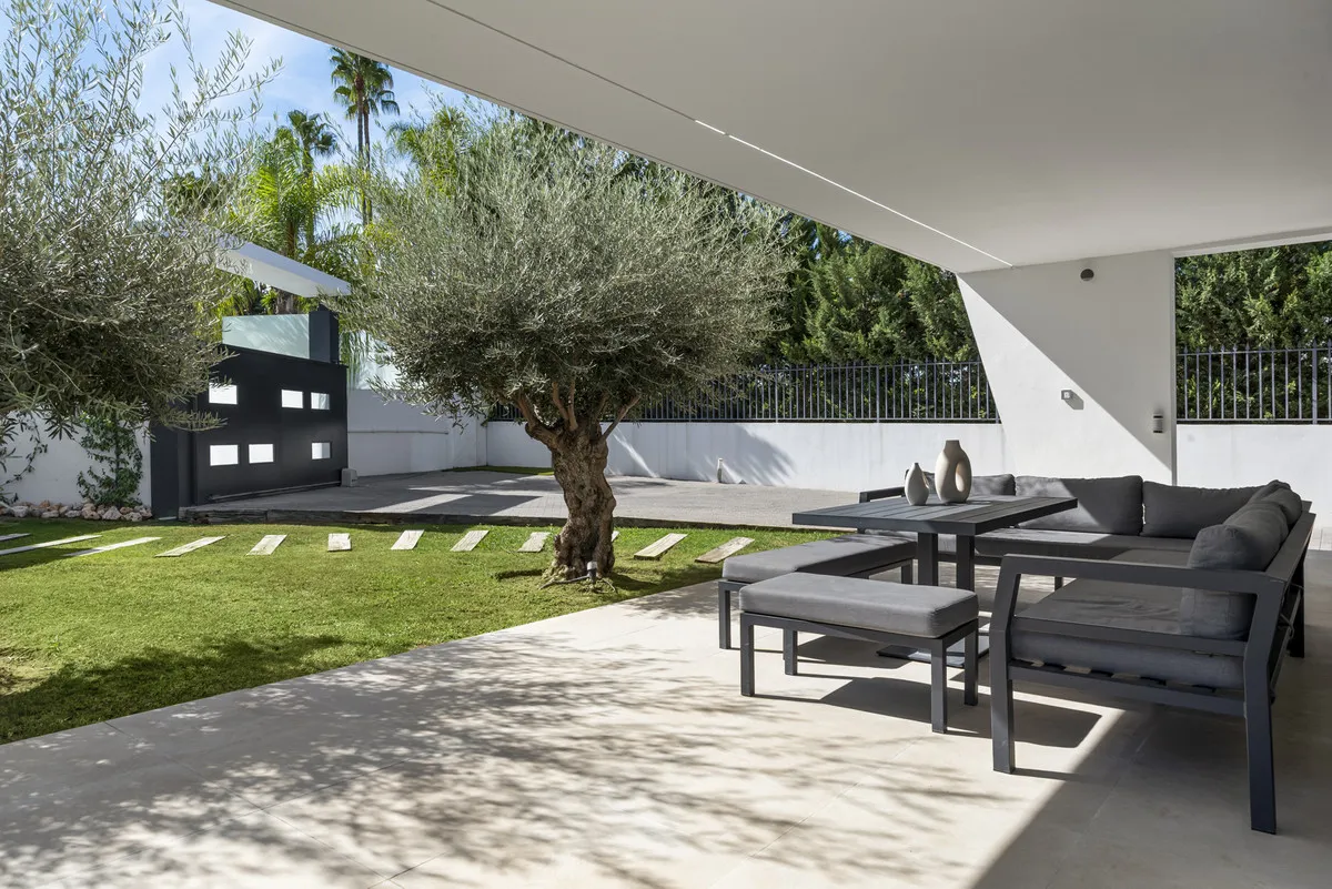 f9b0a42c-ae0f-4fe6-9350-183b91aa9584